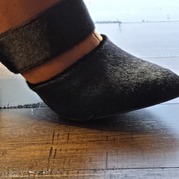 Chic Brown and Black Ankle Boots - Picture 14 of 16